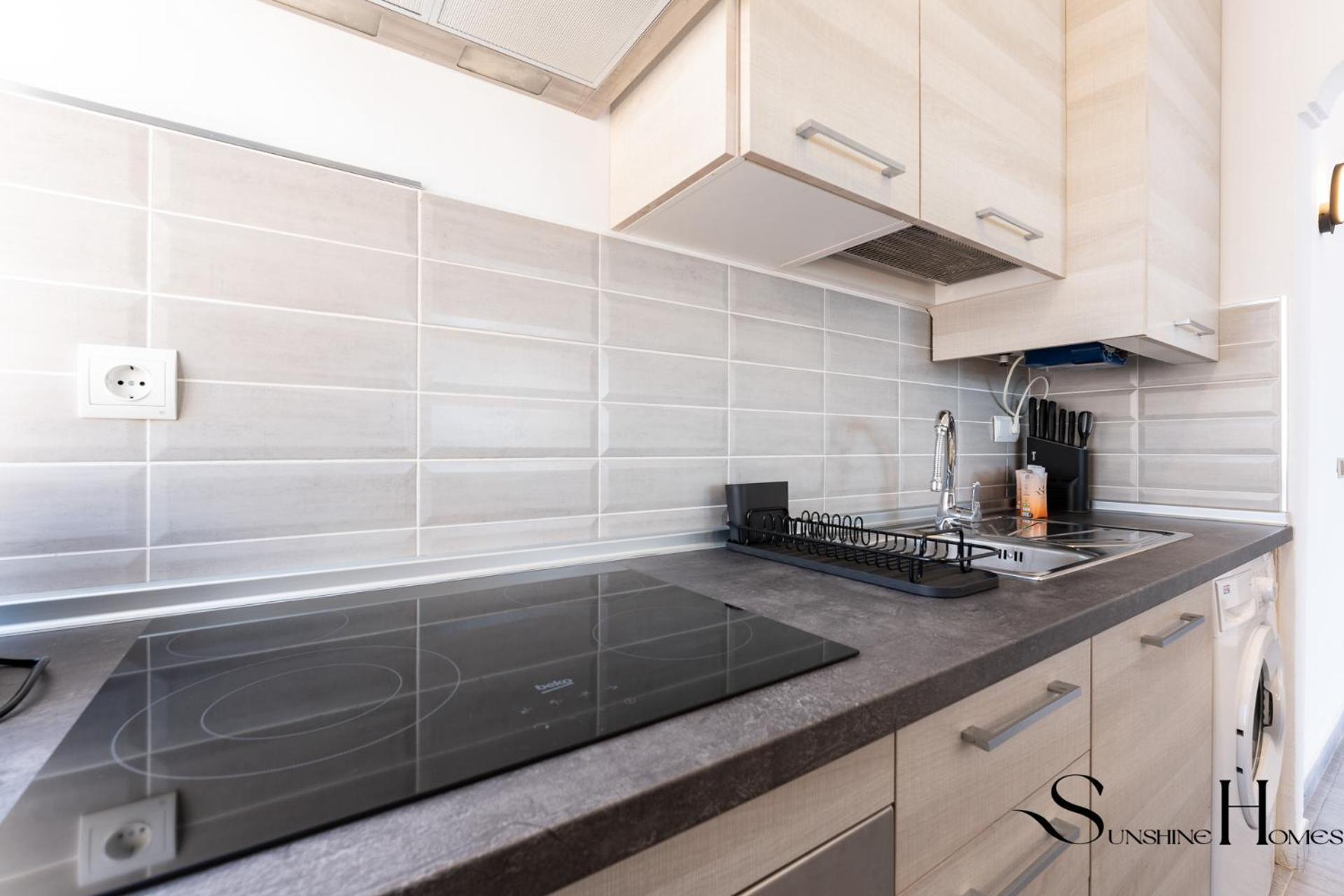 2bed , First Line Lux Apartment *