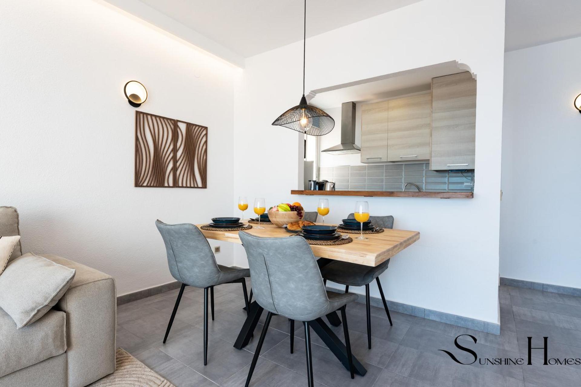 2bed , First Line Lux *